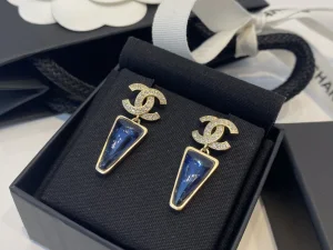 Essenceofluxury Womens Jewelry Chanel Crystals CC Pearls Earrings A39PP180 AA192614