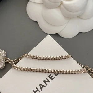 Essenceofluxury Womens Jewelry Chanel CC Crystals Heart Chain Bracelet A152PP180 AA192747
