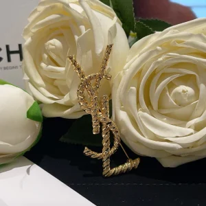 Essenceofluxury Womens Jewelry Saint Laurent Opyum YSL Twisted Brooch Gold A173PP180 AA194498