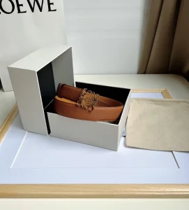 Essenceofluxury Womens Belts Loewe Anagram Leather Belt in Brown 32MM A175PP240 AA196051