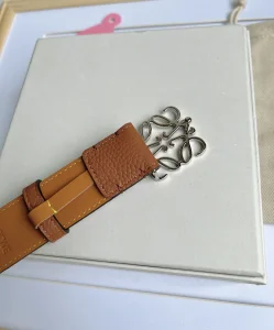 Essenceofluxury Womens Belts Loewe Anagram Leather Belt in Brown 32MM A175PP240 AA196052