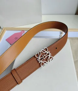 Essenceofluxury Womens Belts Loewe Anagram Leather Belt in Brown 32MM A175PP240 AA196052