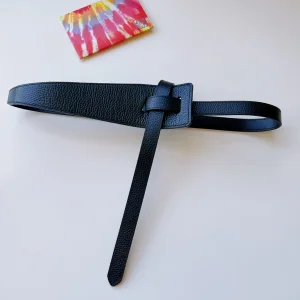 Essenceofluxury Womens Belts Loewe Leather Knot Belt in Black 40MM A175PP240 AA196026