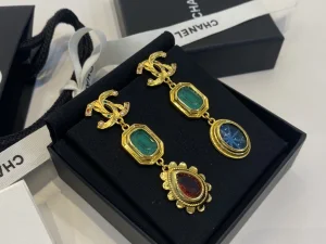 Essenceofluxury Womens Jewelry Chanel Crystals CC Logo Pendant Earrings A39PP280 AA196709