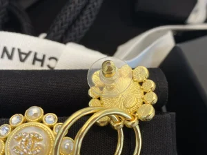 Essenceofluxury Womens Jewelry Chanel Vintage Earrings A39PP180 AA196719
