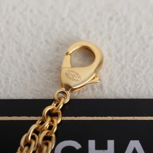 Essenceofluxury Womens Jewelry Chanel Vintage Pearls Necklaces A39PP380 AA196727