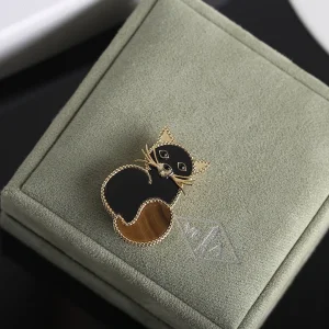 Van Cleef Arpels Lucky Animals Cat Clip Brooch 