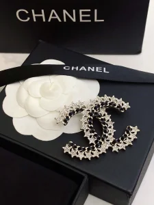 Essenceofluxury Womens Jewelry Chanel Crystal Multi Star Brooch A152PP180 AA199938