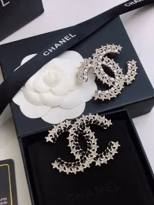 Essenceofluxury Womens Jewelry Chanel Crystal Multi Star Brooch A152PP180 AA199938