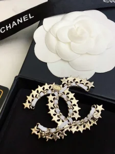 Essenceofluxury Womens Jewelry Chanel Crystal Multi Star Brooch A152PP180 AA199939