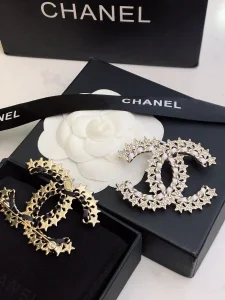 Essenceofluxury Womens Jewelry Chanel Crystal Multi Star Brooch A152PP180 AA199939
