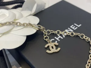 Essenceofluxury Womens Jewelry Chanel Crystals CC Logo Arrow Necklaces A39PP280 AA200206