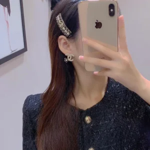 Essenceofluxury Womens Jewelry Chanel Crystals CC Logo Multi Star Hair Clip A39PP180 AA200211