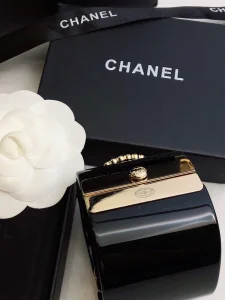 Essenceofluxury Womens Jewelry Chanel Black Bracelets A152PP280 AA200479