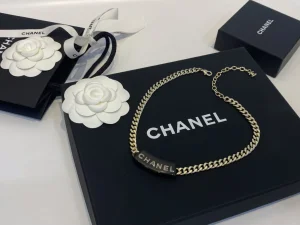 Essenceofluxury Womens Jewelry Chanel Monogram Logo Chain Necklaces A39PP180 AA200925