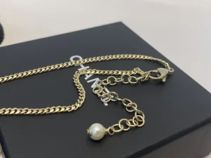Essenceofluxury Womens Jewelry Chanel Crystals CC Heart Pendant Necklaces A39PP180 AA201411