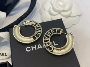 Essenceofluxury Womens Jewelry Chanel Rainbow Crystals Earrings A39PP180 AA201399
