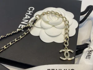 Essenceofluxury Womens Jewelry Chanel CC Logo Tweed Heart Pendant Necklaces A39PP280 AA201969