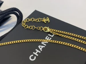 Essenceofluxury Womens Jewelry Chanel CC Logo Pendant Necklaces A39PP280 AA202116