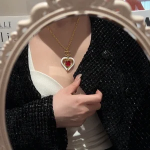 Essenceofluxury Womens Jewelry Chanel Heart Chain Pendant Necklaces A39PP280 AA203215
