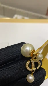 Essenceofluxury Womens Jewelry Dior Tribales Pearl Earrings A39PP180 AA203210
