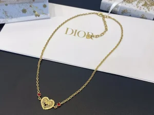 Essenceofluxury Womens Jewelry Dior Heart Pendant Necklaces A39PP180 AA203894