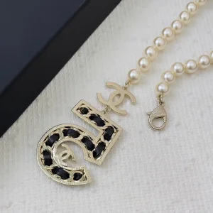 Chanel Long Pearls Belt