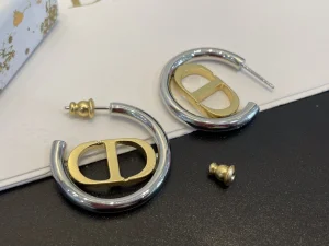 Dior 30 Montaigne Earrings