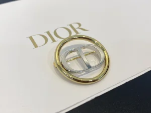 Dior 30 Montaigne CD Round Brooch