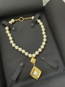 Chanel Pearls Pendant Necklaces