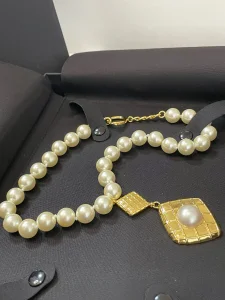 Chanel Pearls Pendant Necklaces
