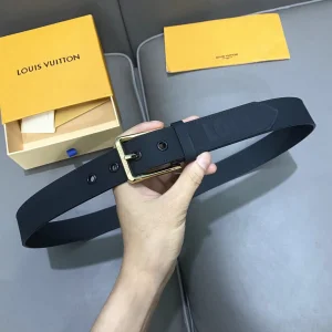 Louis Vuitton Black Leather Belt 35MM