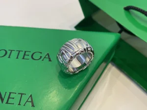 Bottega Veneta Pleat White Gold Rings