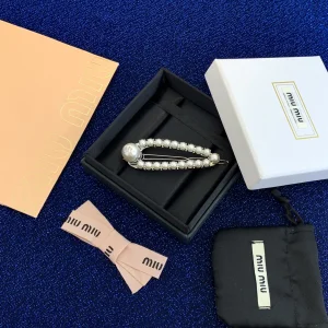 Miu Miu Mather of Pearl Hiar Clips