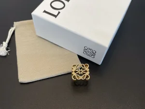 Loewe Crystal Anagram Rings
