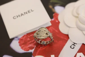 Chanel Gold CC Round Star Rings