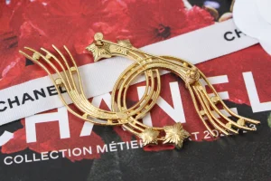Chanel CC Logo Stars Brooch