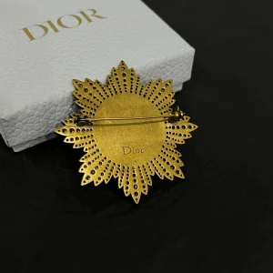 Dior Buffalo Star Brooch Gold
