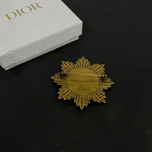 Dior Buffalo Star Brooch Gold