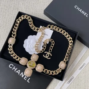 Chanel Vintage Gold Chain Belt