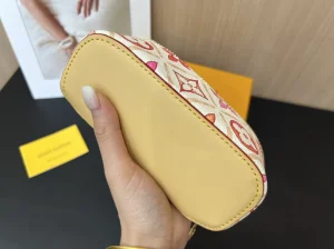 Louis Vuitton Sunglasses Pouch White Pink